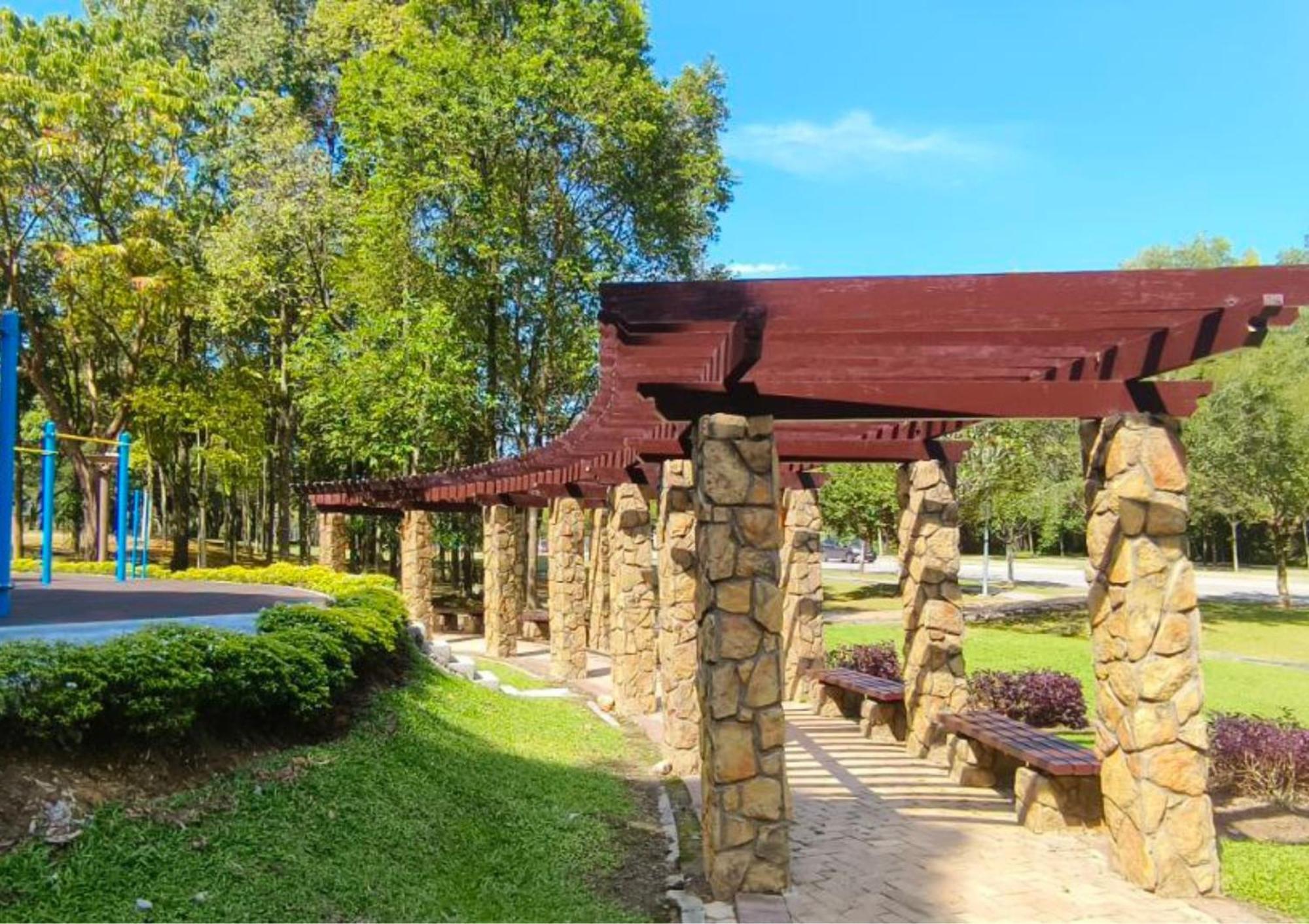 Dpulze Cozy Homestay, 1-5 Pax - Dp1 Кіберджая Екстер'єр фото